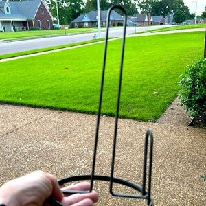 Countertop paper towel holder. Black in color still in good condition